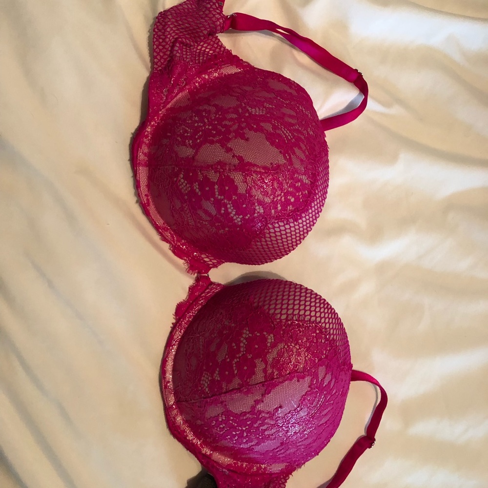 32DDD VS push up